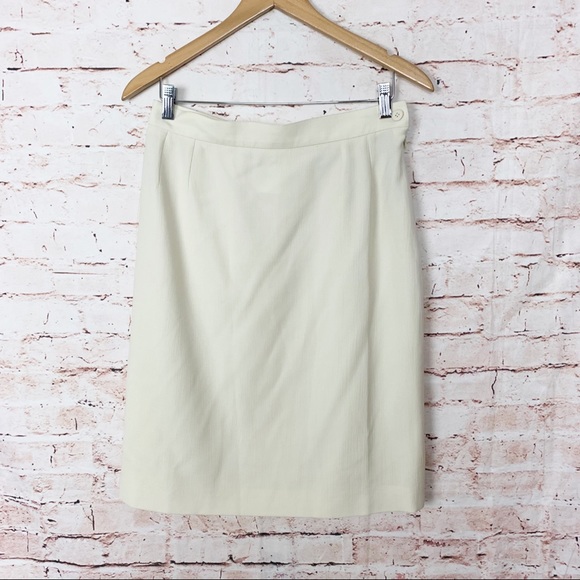 Yves Saint Laurent Dresses & Skirts - Yves Saint Laurent Encore Ivory Pencil Skirt Size 12